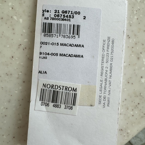 Salvatore Ferragamo Thalia Bag in Macadamia color - Picture 10 of 11